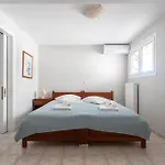 דירה Vasilis Beachfront ארמיוני