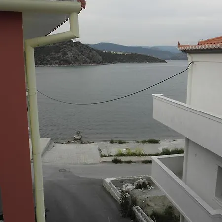 Lejlighed Vasilis Beachfront