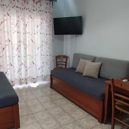 شقة Vasilis Beachfront