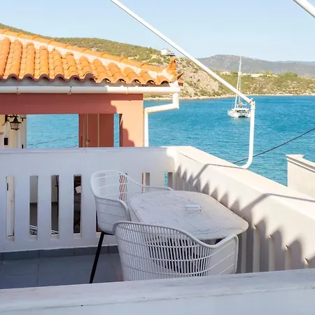 Appartamento Vasilis Beachfront *