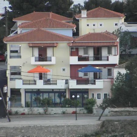 Vasilis Beachfront Lägenhet *